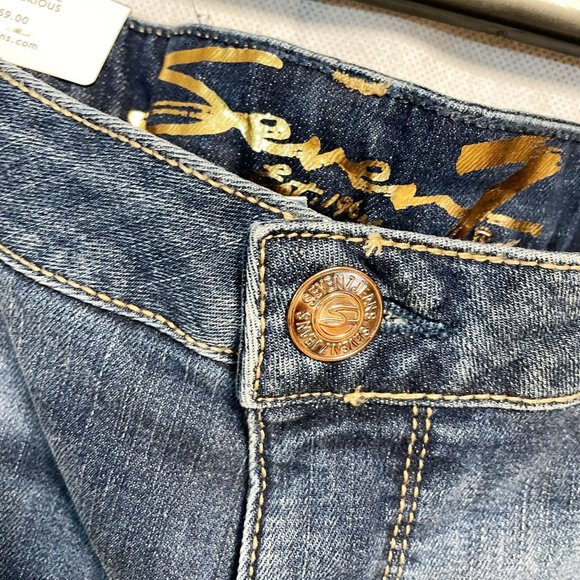 NWT Seven7 Jeans Low Rise Comfort Stretch Fray Hem Blue Denim Short Plus Size 16 - Picture 7 of 9
